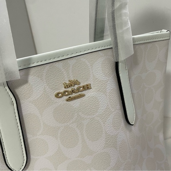 Coach White Tote Bag - Picture 3 of 8